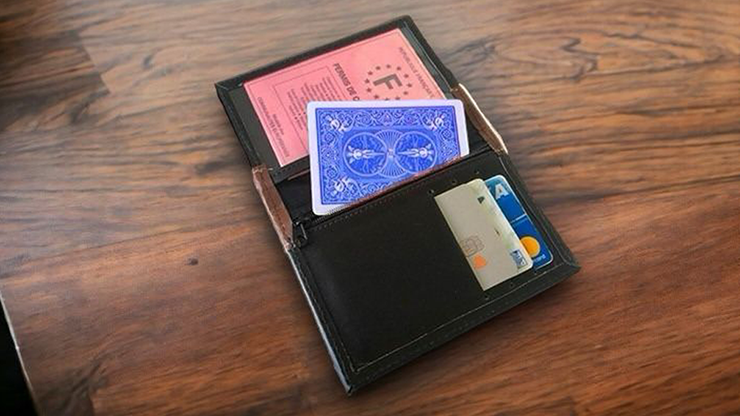 INSTA WALLET 2.0 (Blue) by Iriart Magic Presented by Andrew and Magic UP